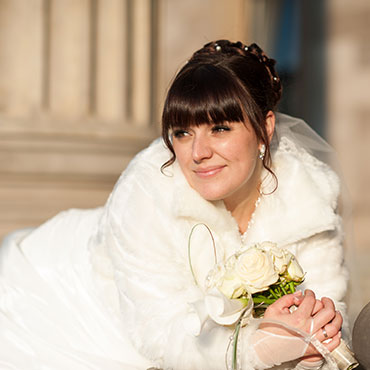 Hochzeit in Wiesbaden Kurhaus Kurpark Herbsthochzeit Warmes Hochzeitskleid Videograf Sergej Metzger