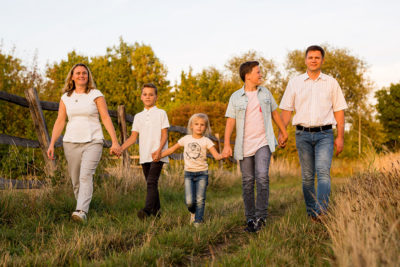 Familienfotograf-Hildesheim-Natalja-Frei-Sergej-Metzger-Familie-Fotograf-Familienbilder-(14)