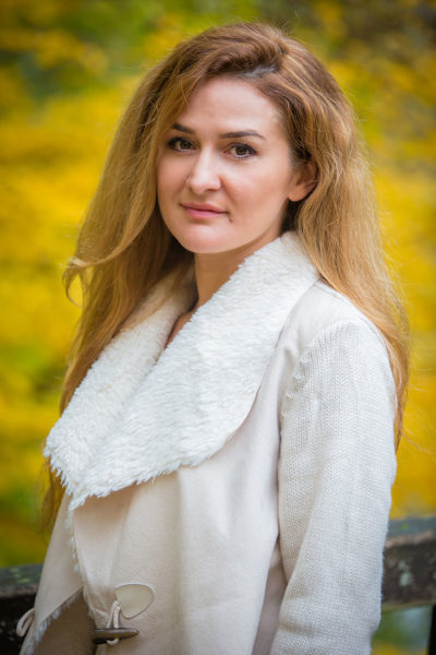 Portrait-Fotograf-Sarstedt-Einzel-Shooting-Laatzen-Sergej-Metzger-Natalja-Frei-(5)