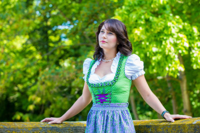 Portraitfotograf-Portrait-Themen-Shooting-Hildesheim-Hannover-Braunschweig-Salzgitter-Sergej-Metzger-dirndl-Oktoberfest